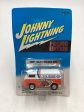 Johnny Lightning Liberty Promo Edition Empi Inch Pincher Bus with protector 1 7500 *Card is Warped* Fashion