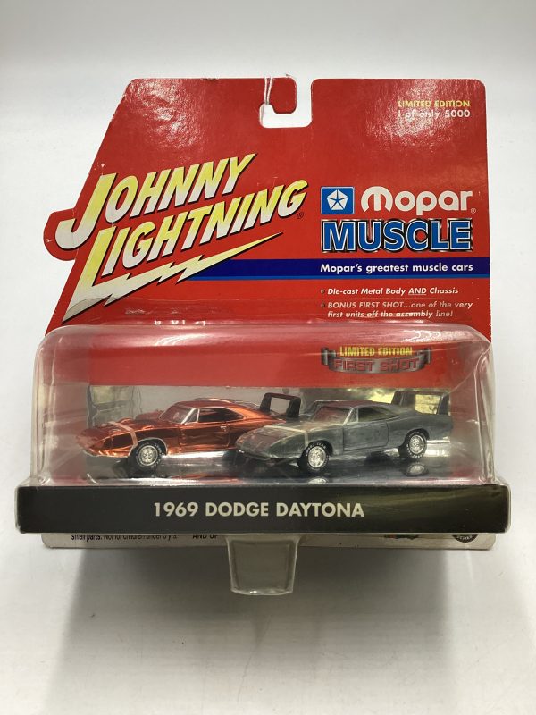 Johnny Lightning Mopar Muscle First Shot 1969 Dodge Daytona Online Sale