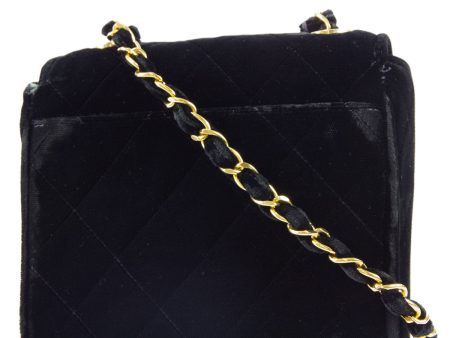 Chanel * 1991-1994 Black Velvet Straight Flap Shoulder Bag For Sale